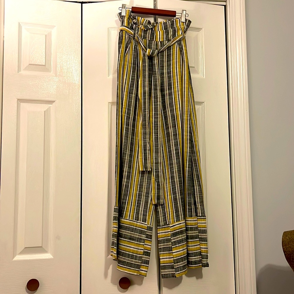New Look Palazzo pants Size M. Very Good condition.